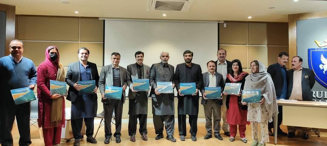 گلگت : سیکریٹری خزانہ عزیز احمد جمالی کی بلوچستان کی خوبصورتی، قدرتی مناظر اور لینڈ اسکیپ فوٹوگرافی سے متعلق شاندار کتاب "بلوچستان: ایئر پیناراماس اینڈ لینڈ سکیپس" کی تقریب رونمائی روپانی اکیڈمی گلگت میں منعقد ہوئی،