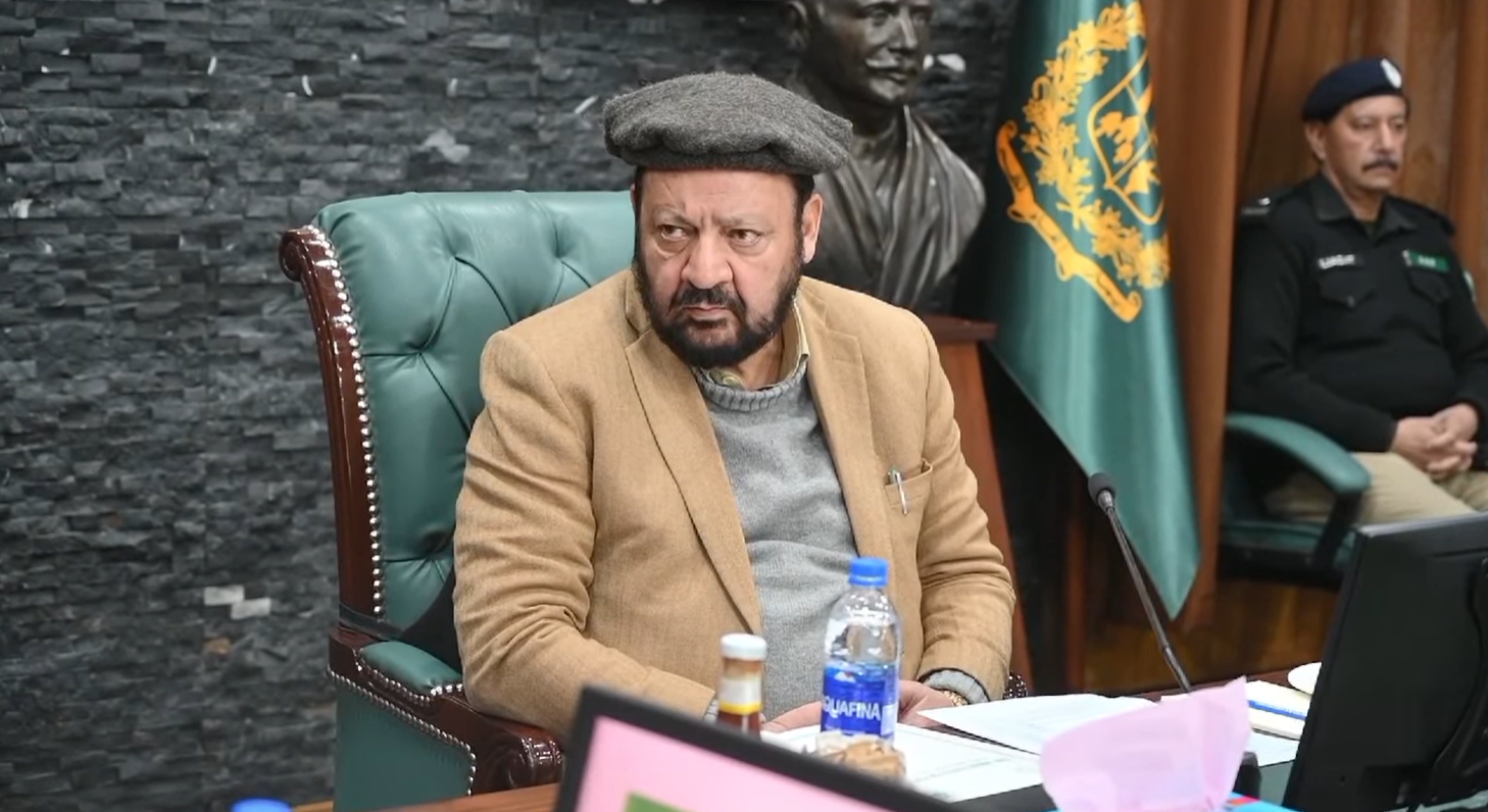 گلگت : وزیر اعلیٰ گلگت بلتستان حاجی گلبر خان صوبائی کابینہ کے اجلاس کی صدارت کر رہے ہیں. Chief Minister Gilgit-Baltistan Office of the Chief Secretary, Gilgit Baltistan