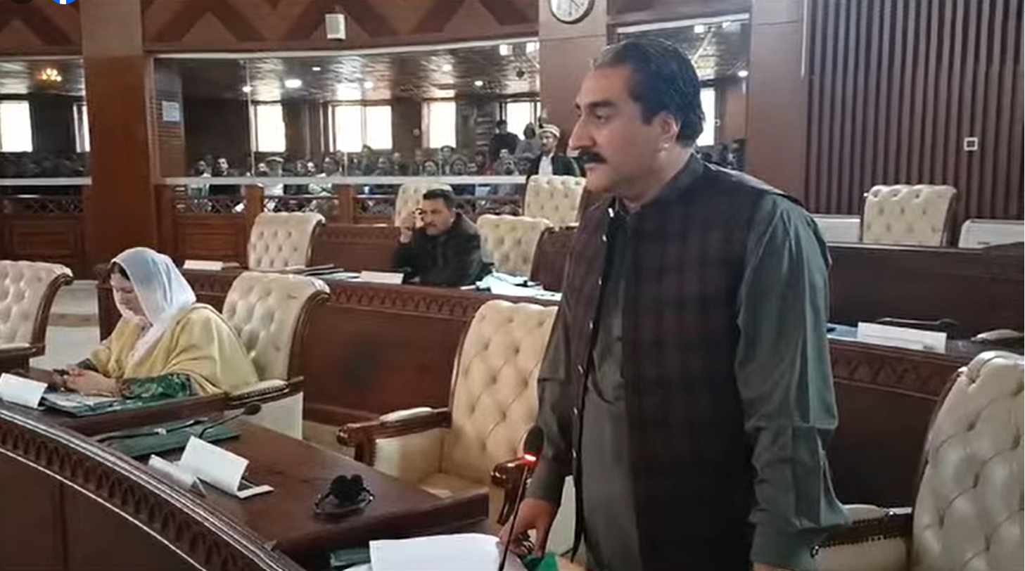 گلگت۔ صوبائی وزیر داخلہ شمس الحق لون نے گلگت بلتستان اسمبلی کے تینتیسویں اجلاس کے موقع پر پیش کی گئی مذمتی قرارداد بابت *27 اکتوبر یوم سیاہ* پر مکمل حمایت کرتے ہوئے کہا