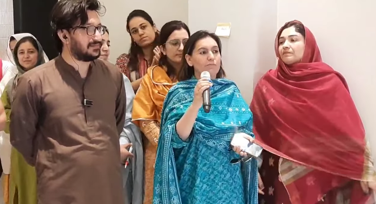 لگت : نیشنل ڈیزاسٹر مینجمنٹ اتھارٹی کے زیر اہتمام آفات کے متاثرین کے لیے صحت کی سہولیات اور بنیادی ضروریات کی فراہمی کے حوالے سے گلگت میں تربیتی سیشن کا انعقاد کیا گیا۔