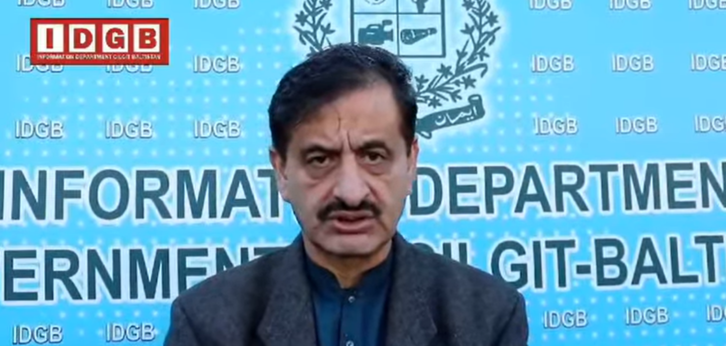 گلگت: معاون خصوصی برائے اطلاعات گلگت بلتستان، ایمان شاہ، نے پاکستان کے معروف سائیکلسٹ/ماؤنٹینر ثاقب الرحمان کا محکمہ اطلاعات آمد پر پرتپاک استقبال کیا۔ اس موقع پر ایمان شاہ نے ان کی شاندار کارکردگی کو سراہتے ہوئے کہا کہ ثاقب الرحمان جیسے کھلاڑی پاکستان کا