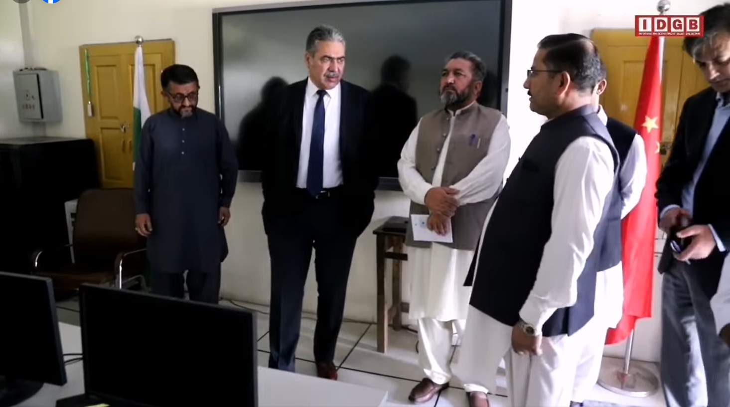 گلگت۔ چیف سیکریٹری گلگت بلتستان ابرار احمد مرزا نے سرسید احمد خان گورنمنٹ بوائز ہائر سیکنڈری سکول گلگت اور فاطمہ جناح ڈگری کالج فار ویمن گلگت کا دورہ کیا،جس کا مقصد تعلیمی سہولیات کا جائزہ لینا تھا۔