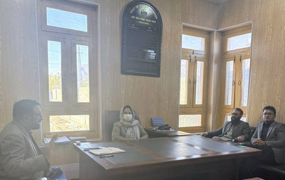 سیکریٹری ڈیپارٹمنٹ آف ہائیر، ٹیکنیکل اینڈ اسپیشل ایجوکیشن کا گورنمنٹ گرلز کالج چلاس، گورنمنٹ بوائز ڈگری کالج چلاس اور زیرِ تعمیر گورنمنٹ ووکیشنل ٹریننگ انسٹیٹیوٹ چلاس کی زیرِ تعمیر عمارت کا دورہ.