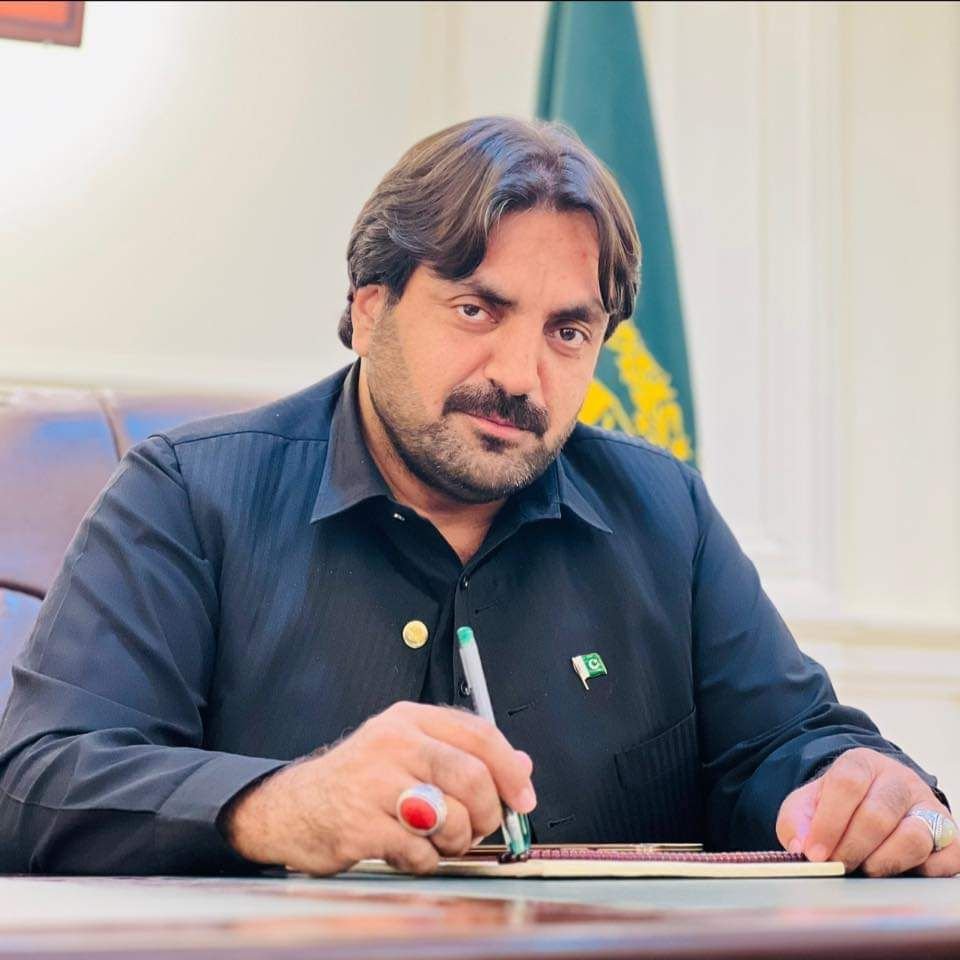 گلگت : معاون خصوصی برائے ایریگیشن و واٹر منیجمنٹ حسین شاہ نے کہا ہے کہ لینڈ ریفارمز بل کی کابینہ سے منظوری