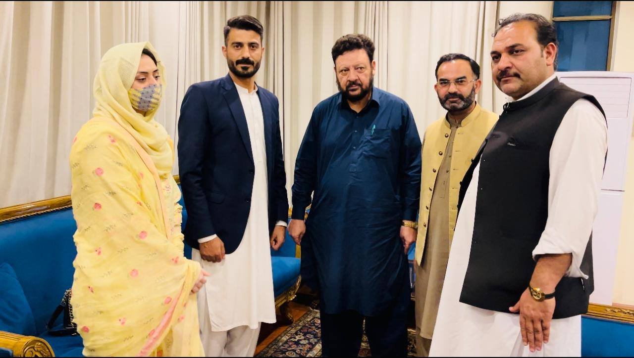 سپارکو نے ہائی سپیڈ انٹرنیٹ کنیکٹیویٹی کے لیے وزیر اعلیٰ سیکرٹریٹ گلگت بلتستان میں PakSat-MM1 کا ہائی تھرو پٹ سیٹلائٹ ٹرمینل نصب کر دیا۔