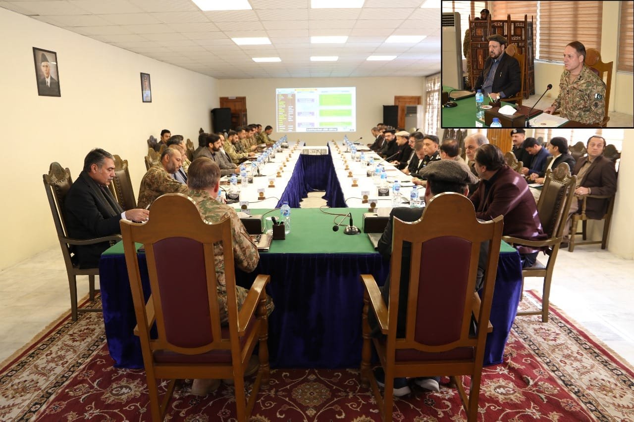 گلگت۔ اپیکس کمیٹی جی بی کا اعلیٰ سطحی اجلاس آج طلب کیا گیا۔ اجلاس کی صدارت وزیر اعلیٰ گلگت بلتستان حاجی گلبر خان اور فورس کمانڈ کمانڈر ایف سی این اے میجر جنرل امتیاز حسین گیلانی نے کی۔  Chief Minister Gilgit-Baltistan