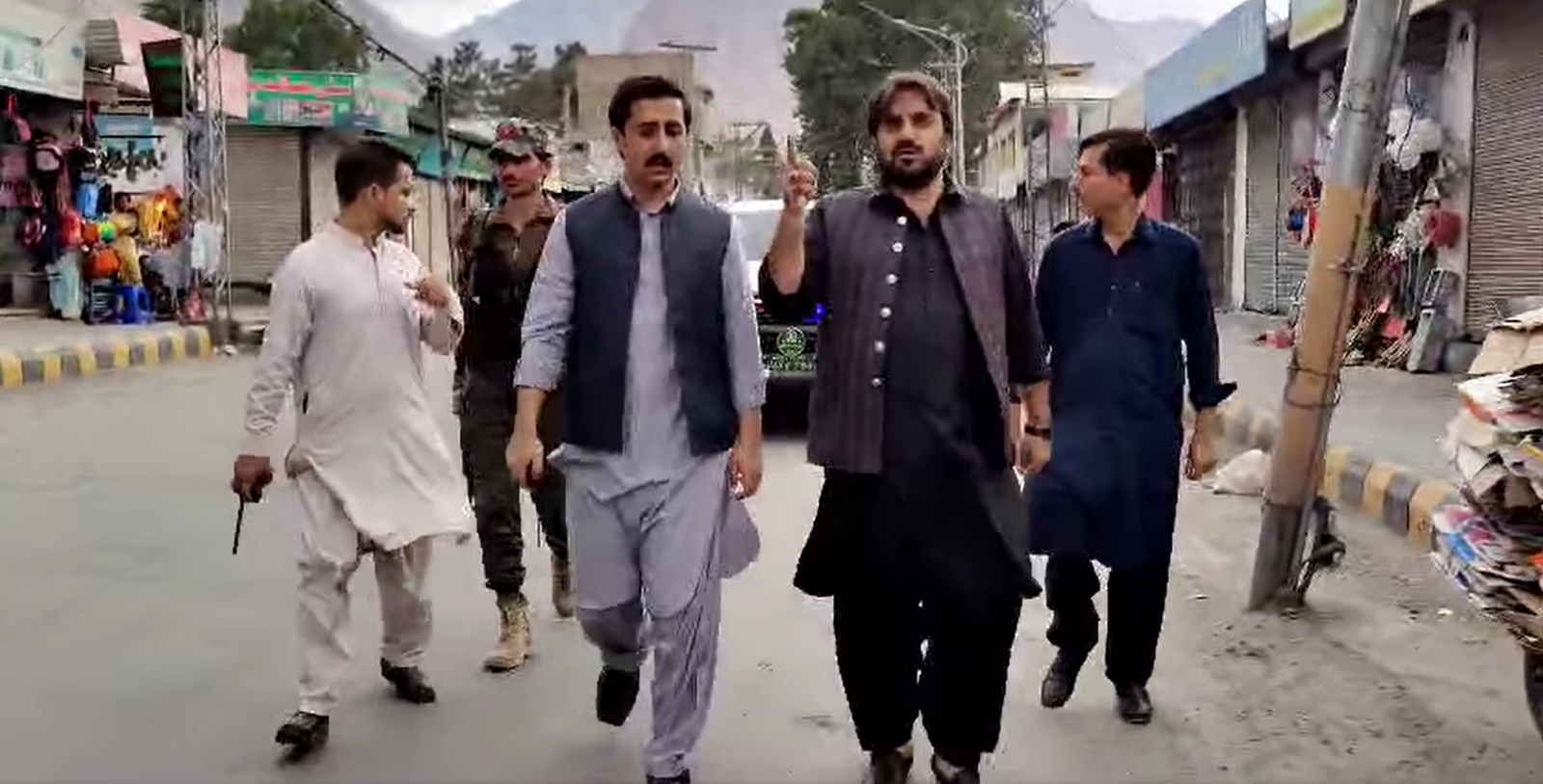 لگت معاون خصوصی برائے ایریگیشن و واٹر منیجمنٹ حسین شاہ نے چہلم حضرت امام حسینؓ کے مرکزی جلوس کے روٹس کا دورہ کیا،